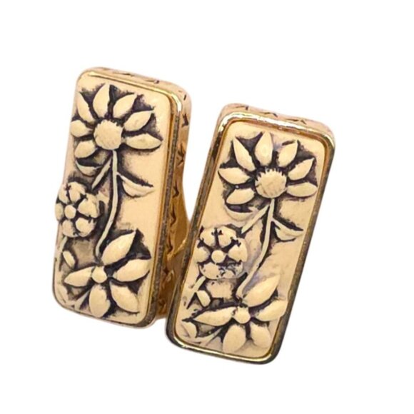 Vintage Gold-Tone Floral Rectangle Clip-On Earrings - Picture 4 of 4